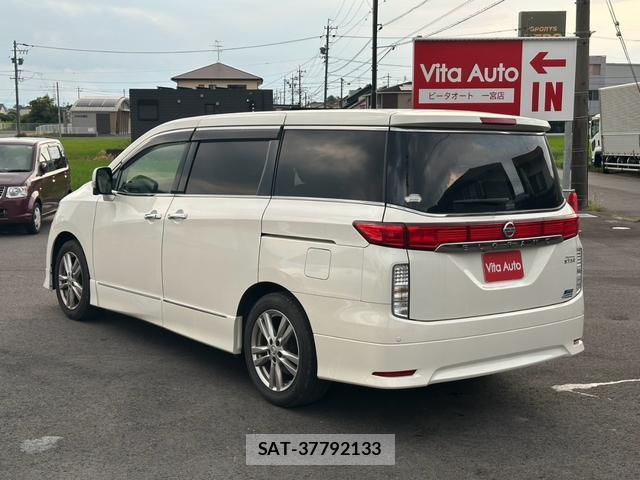 Nissan ELGRAND 2013-08 8379893-4