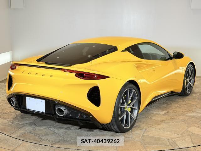 Lotus Emira 2024-03 8379525-2