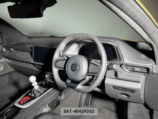 Lotus Emira 2024-03 8379525-3