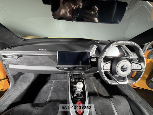 Lotus Emira 2024-03 8379525-5