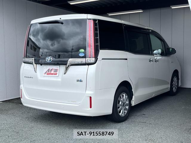 Toyota ESQUIRE 2019-05 8379179-2