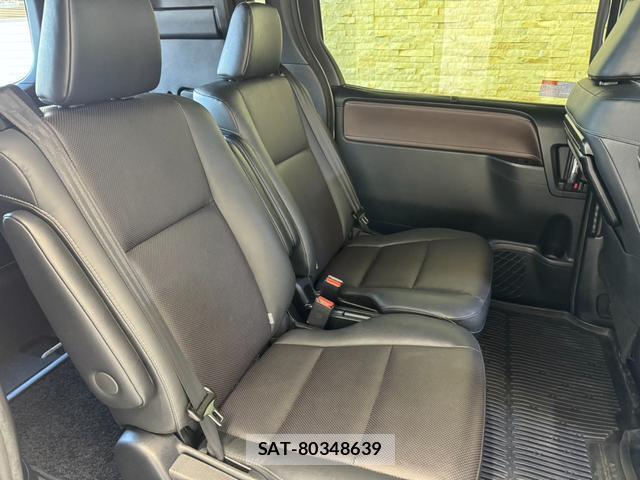 Toyota ESQUIRE 2021-12 8379523-11