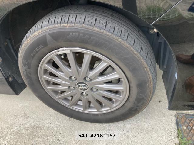 Toyota ESQUIRE 2015-04 8379580-12