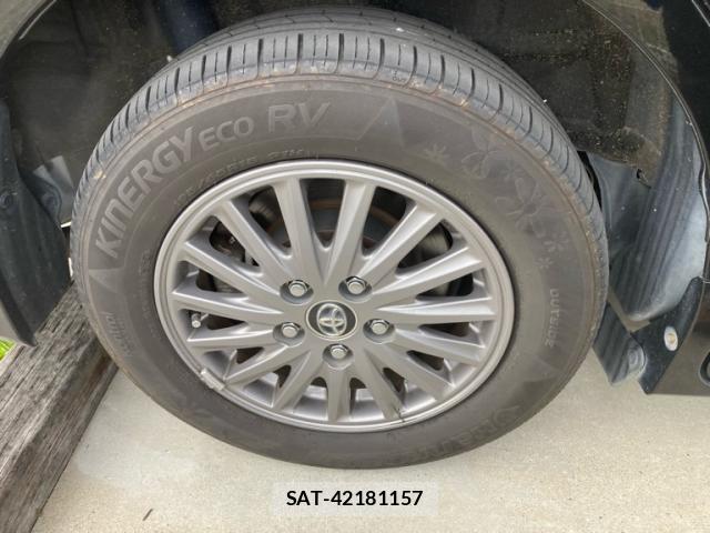 Toyota ESQUIRE 2015-04 8379580-3