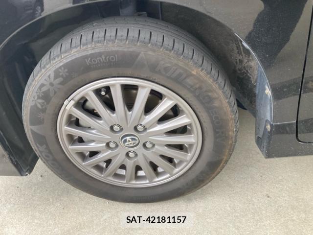 Toyota ESQUIRE 2015-04 8379580-5