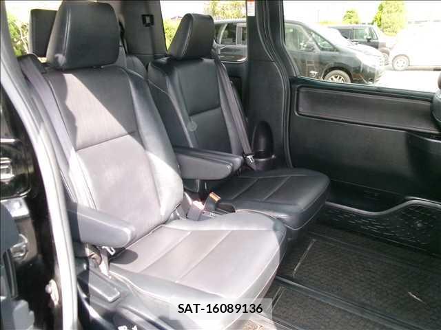 Toyota ESQUIRE 2017-03 8379788-10