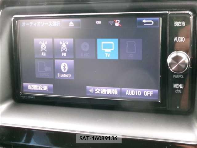 Toyota ESQUIRE 2017-03 8379788-3