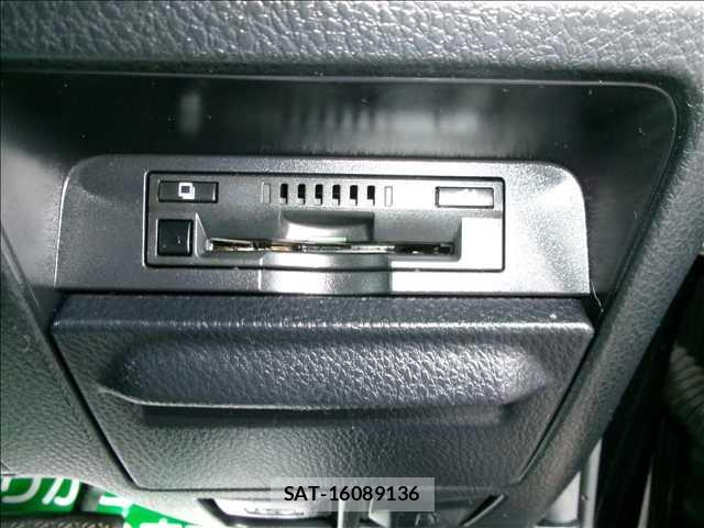 Toyota ESQUIRE 2017-03 8379788-8