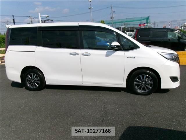 Toyota ESQUIRE 2019-09 8379790-18