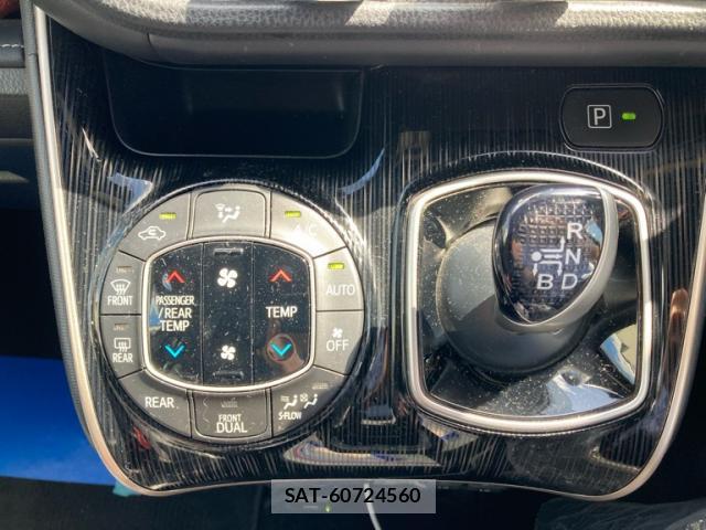 Toyota ESQUIRE 2016-02 8379883-15