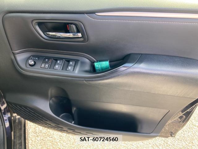 Toyota ESQUIRE 2016-02 8379883-7