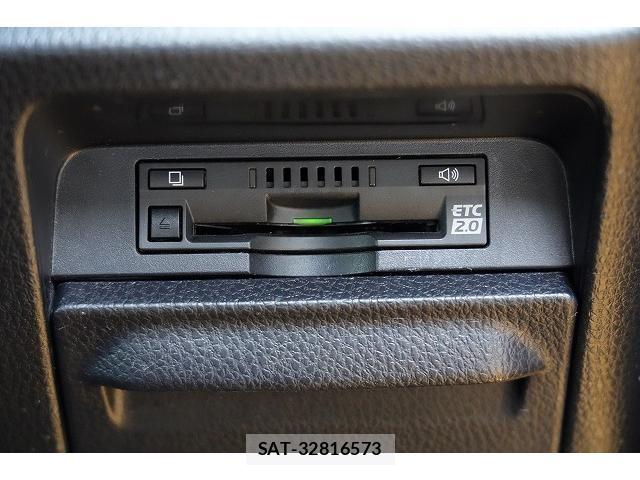 Toyota ESQUIRE 2019-08 8379921-10