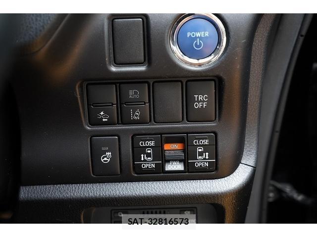 Toyota ESQUIRE 2019-08 8379921-4