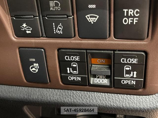 Toyota ESQUIRE 2018-02 8379961-6