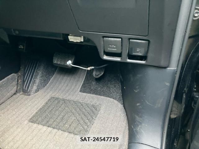 Toyota ESTIMA 2013-07 8378995-16