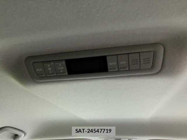 Toyota ESTIMA 2013-07 8378995-19