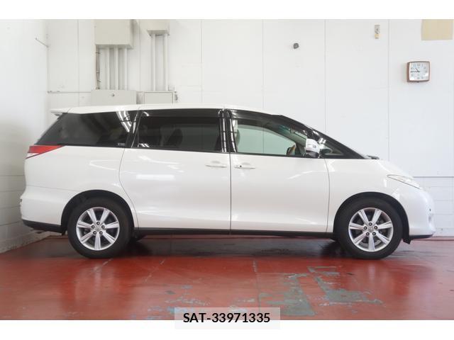 Toyota ESTIMA 2011-03 8379156-3