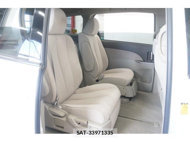 Toyota ESTIMA 2011-03 8379156-6