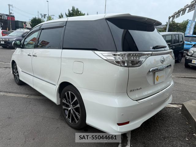 Toyota ESTIMA 2013-05 8379276-10