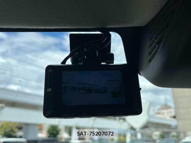 Suzuki EVERY WAGON 2020-06 8378673-12