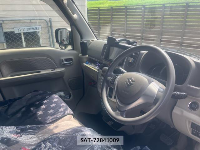 Suzuki EVERY WAGON 2015-05 8379873-14