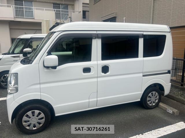 Suzuki EVERY 2022-08 8379069-1