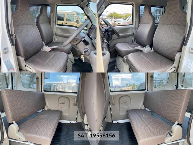 Suzuki EVERY 2016-03 8379748-3