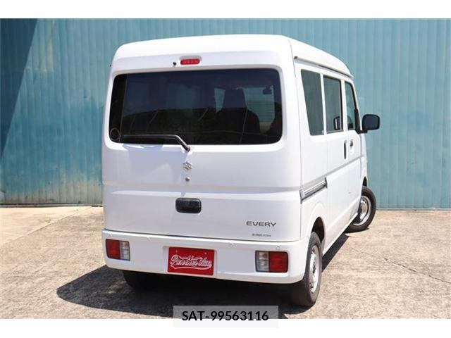 Suzuki EVERY 2022-06 8379814-2