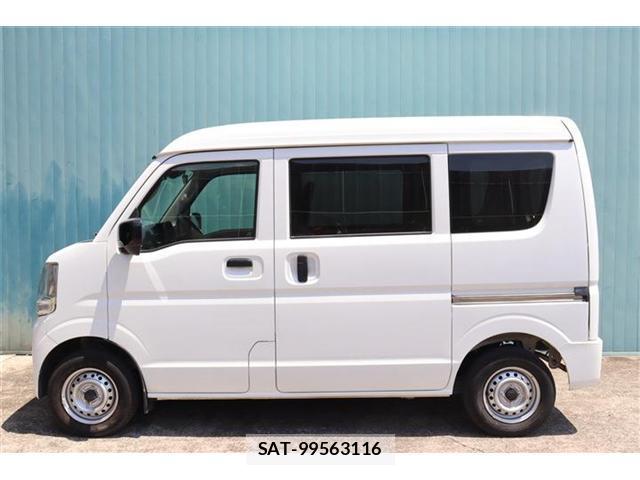 Suzuki EVERY 2022-06 8379814-4