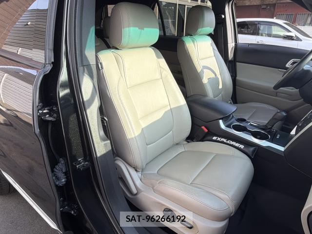 Ford EXPLORER 2014-11 8379261-16