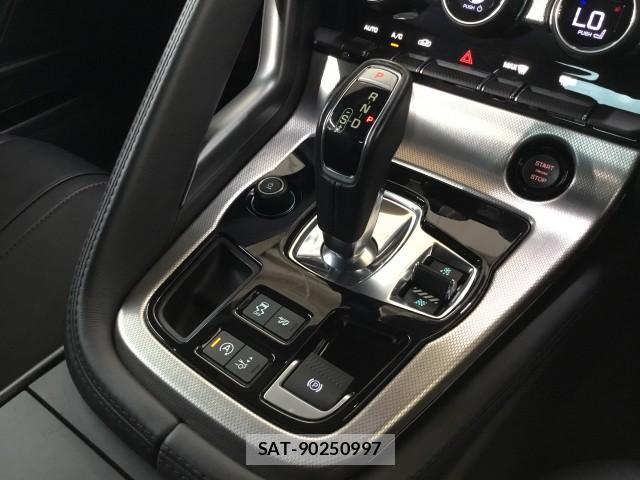Jaguar F-TYPE 2016-06 8379553-13
