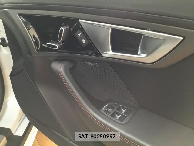 Jaguar F-TYPE 2016-06 8379553-15