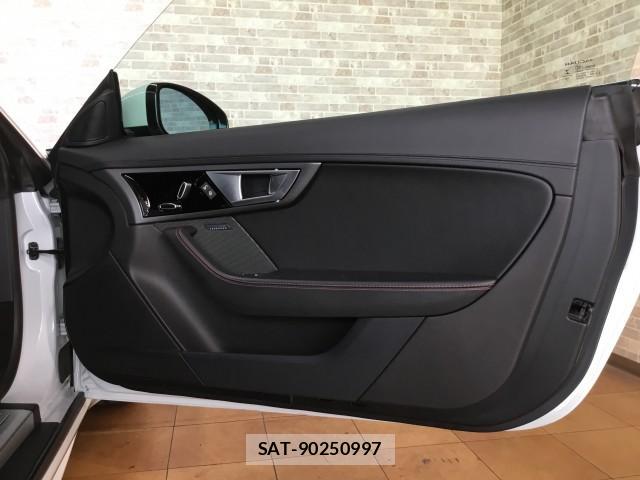 Jaguar F-TYPE 2016-06 8379553-16