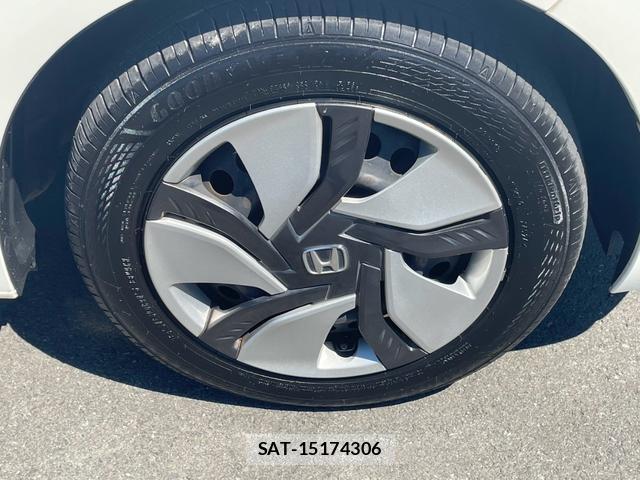 Honda FIT HYBRID 2013-12 8378641-5