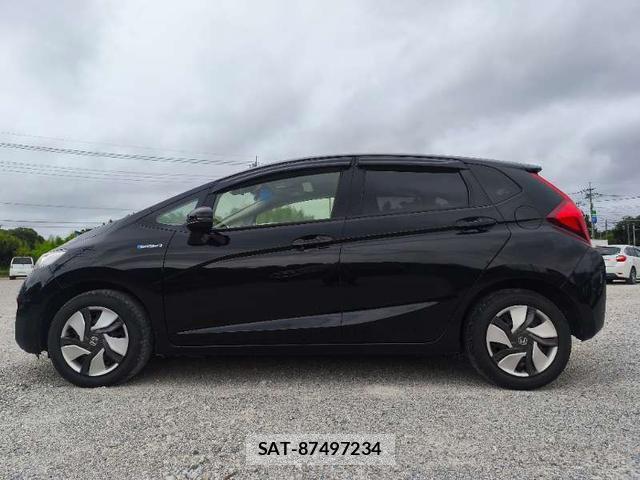 Honda FIT HYBRID 2015-09 8378726-18