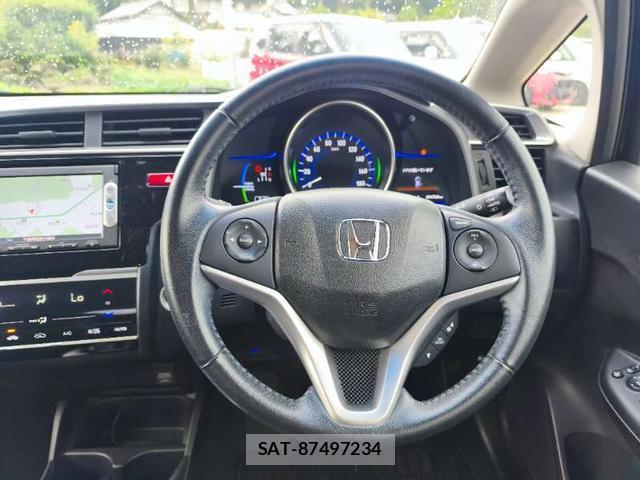 Honda FIT HYBRID 2015-09 8378726-19