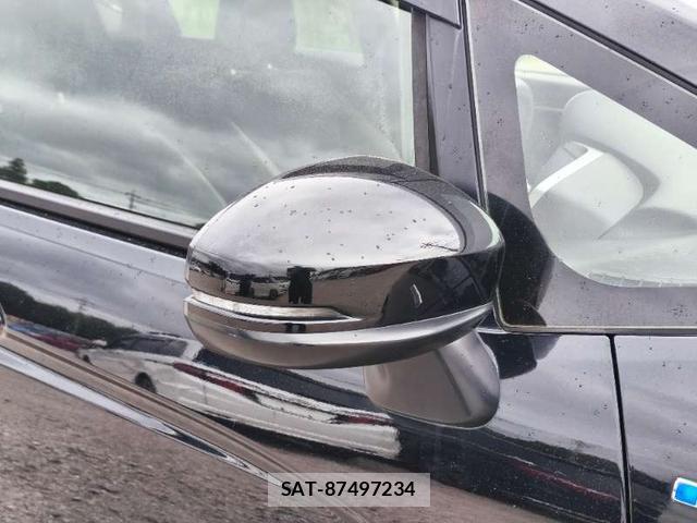 Honda FIT HYBRID 2015-09 8378726-5