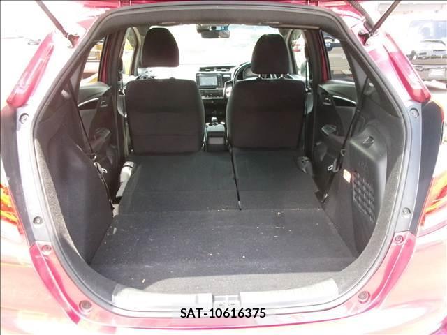 Honda FIT HYBRID 2017-08 8379779-13