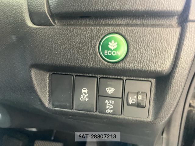 Honda FIT 2016-03 8378923-14