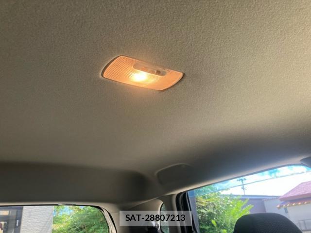 Honda FIT 2016-03 8378923-19