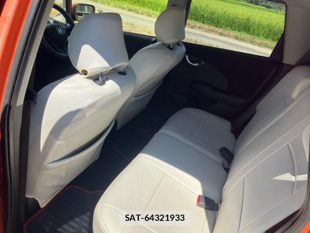 Honda FIT 2012-01 8379031-10