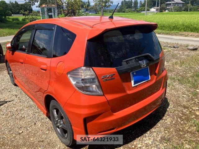 Honda FIT 2012-01 8379031-5