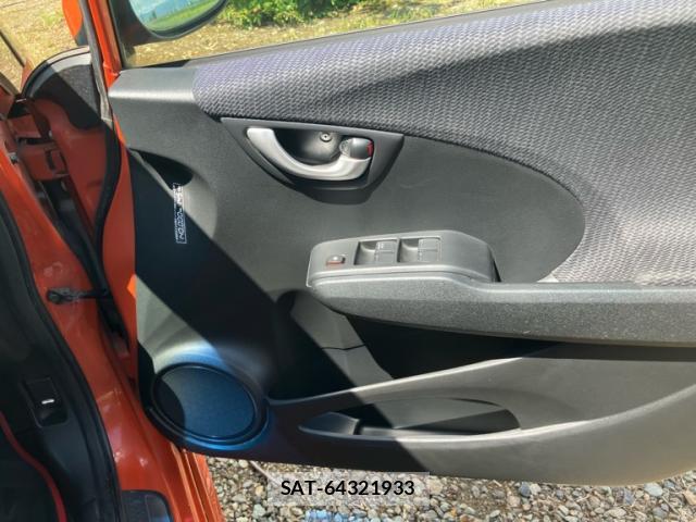 Honda FIT 2012-01 8379031-6