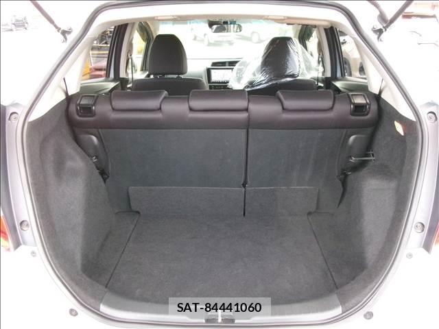 Honda FIT 2019-09 8379782-11