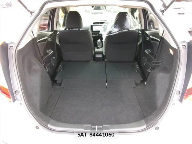 Honda FIT 2019-09 8379782-12