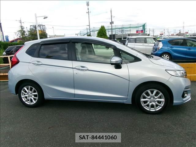 Honda FIT 2019-09 8379782-16