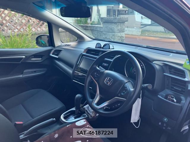 Honda FIT 2018-04 8380012-16