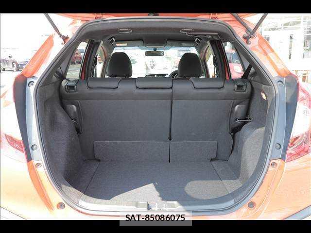 Honda FIT 2014-08 8380159-8