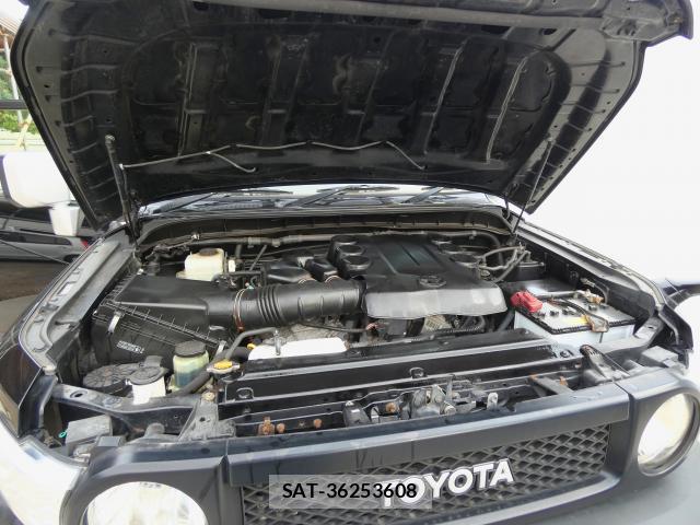 Toyota FJ CRUISER 2013-06 8379745-19