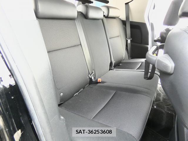 Toyota FJ CRUISER 2013-06 8379745-6